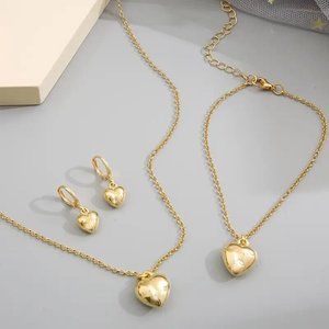 Love Heart Jewelry Set With Simple Heart Shaped Pendant Necklace & Bracelet & Hu